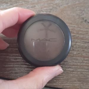 Mac eyeshadow